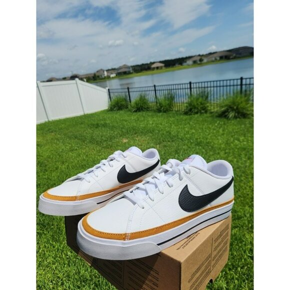 10 MEN’S NIKE COURT LEGACY NN WHITE BLACK DESERT OCHRE DH3162-100 SNEAKERS